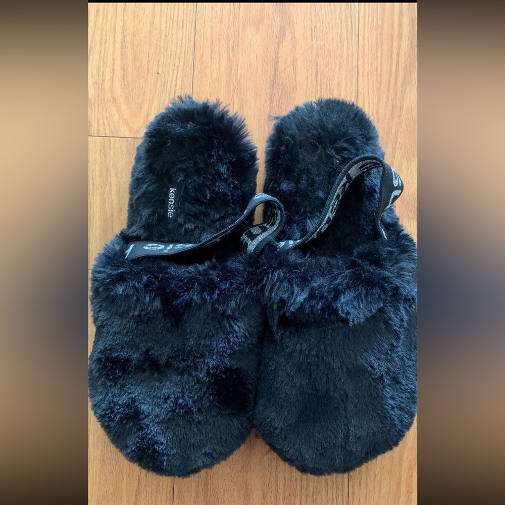 Fuzzy House Slipper